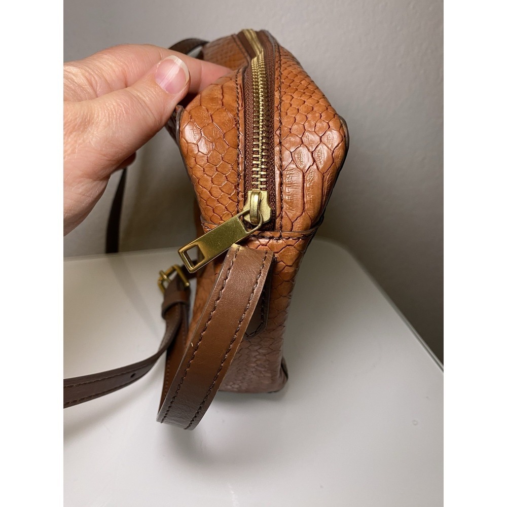 Fossil Croc Leather Effect Messenger Bag Baked Clay Tan And Brown Crossbody - Picture 8 of 16